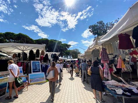 forte dei marmi hermes|The Forte dei Marmi market .